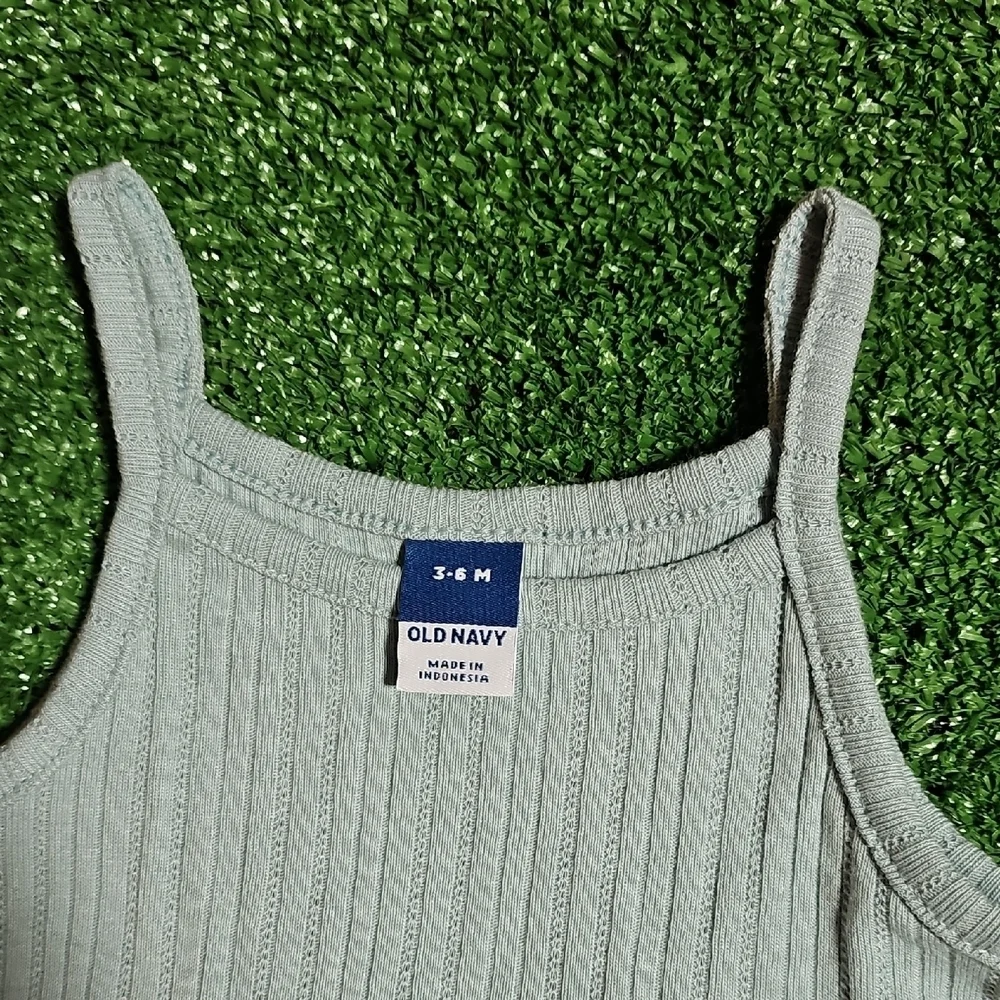 Old Navy Light Gray Baby Romper
